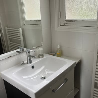 Chambre indépendante salle deau Cuisine