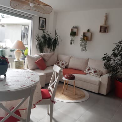 Maison bord de mer avec parking et petit jardin