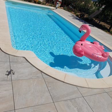 Villa avec piscine chauffée (vallée de la Cèze)