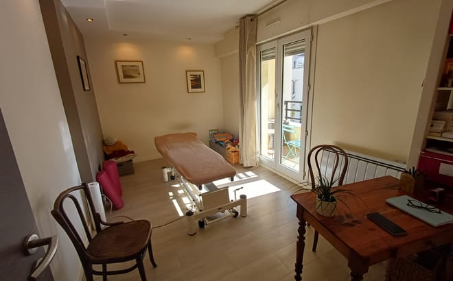 74 location annecycran gevrierd une pièce au sein d un cabinet de soins