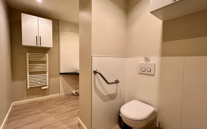 74 location annecycran gevrierd une pièce au sein d un cabinet de soins